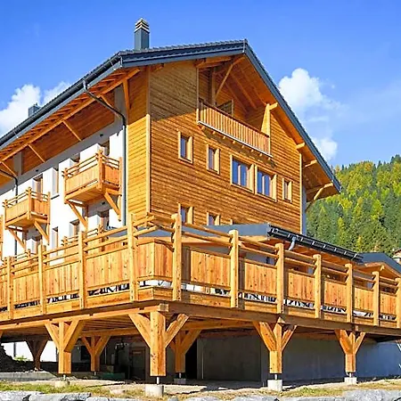 Des Muverans Hotel *